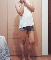 1000 handsome Guys in color and bw 001 5d440fe5d78dd.jpg