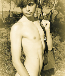 1000 handsome Guys Sepia 007 5d4754328f750.jpg