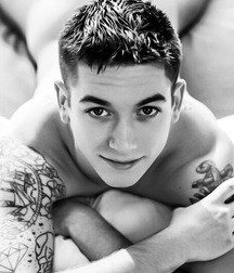 1000 handsome Guys showing butt bw 001 5d47554dad410.jpg