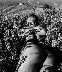 1000 handsome Guys showing butt bw 001 5d47555637cd2.jpg