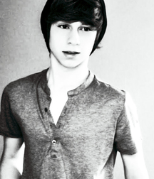 1000 handsome guys bw soft 007 5d47644a6e6e3.jpg