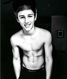 1000 handsome guys bw soft 007 5d47644bb8f2c.jpg