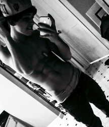 1000 handsome guys bw soft 007 5d47644f42c0d.jpg