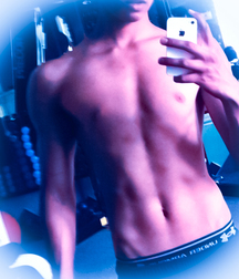 1000 handsome guys blue 007 5d4764917d0bc.jpg