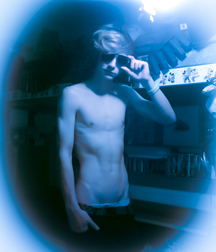 1000 handsome guys blue 007 5d476495b395f.jpg