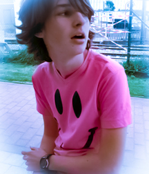 1000 handsome guys blue 007 5d4764a08764f.jpg