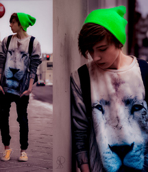 1000 handsome guys color soft 007 5d4764e2f22b4.jpg