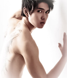 1000 handsome Guys tarnish 007 5d4d1baa910e2.jpg