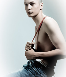 1000 handsome Guys tarnish 007 5d4d1bbcb2652.jpg
