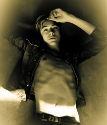 1000 handsome Guys Sepia 007 5d4d1c7d3ff8e.jpg