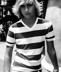 1000 handsome Guys bwKorn 010 5d4fc1447d78a.jpg