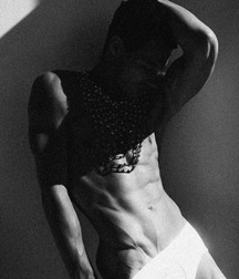 1000 handsome Guys bwKorn 010 5d4fc18e6e4c4.jpg
