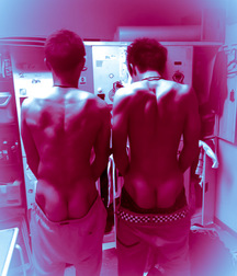 1000 handsome Guys redblue 011 5d4fc3b31f6ec.jpg