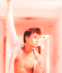 1000 handsome Guys in red 010 5d51106a854eb.jpg