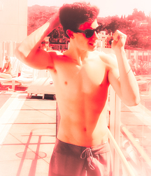1000 handsome Guys in red 010 5d51106c22e44.jpg