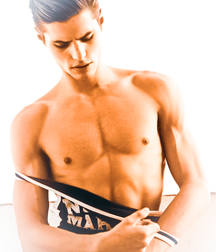 1000 handsome Guys golden soft 010 5d5110d1915a8.jpg