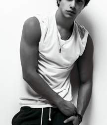 1000 handsome Guys bw soft 010 5d5111141fc67.jpg