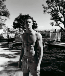 1000 handsome Guys bw soft 010 5d51112cc94cb.jpg