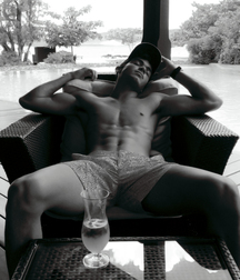 1000 handsome Guys bw soft 010 5d511141c12cf.jpg