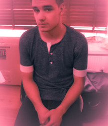 1000 handsome Guys red soft 0822 5d5ec83f39d50.jpg