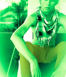 1000 handsome Guys green soft 0822 5d5ec8f8d498a.jpg