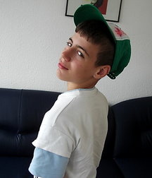 cute twink 5762e8c74c06b.jpg