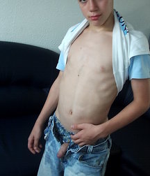 cute twink 5762e8c9dc392.jpg