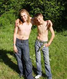 Tolik and friend 577c06dd11a05.jpg