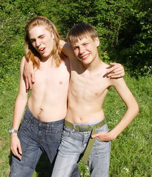Tolik and friend 577c06df88ba4.jpg