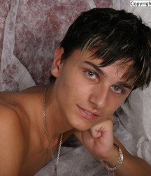 Adel 578bdb3a2e956.jpg