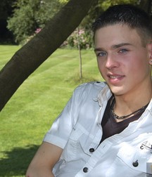 AARON 57fbb73b79883.jpg