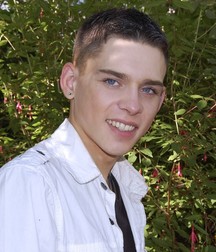 AARON 57fbb74acafd6.jpg