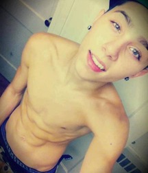 Teen Tumblr Selfies 2 5706bc019eacf.jpg