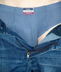 makar 57342432485d3.jpg