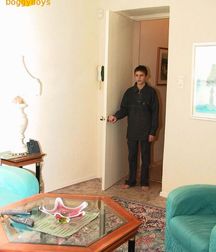 Arunas on green sofa 5743ecef2394c.jpg