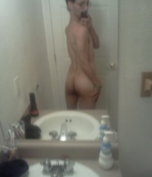 a friend :) 5702615783372.jpg