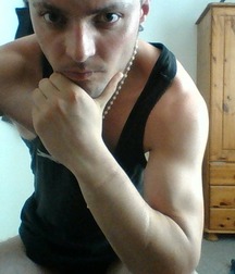 straight lad  570fc2d54e30d.jpg