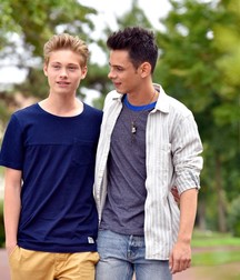Internet boys 598dcfcb300ca.jpg
