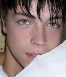 Internet boys 3 5993efcd72a42.jpg