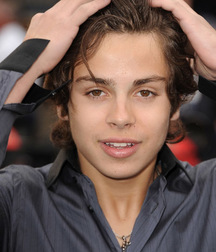 Internet boys 6 59955917b7a91.jpg