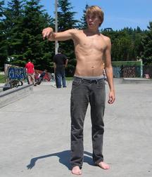 Barefooted boys 2 599596cf93eca.jpg