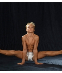 Internet boys 10 599ca0e2f266f.jpg