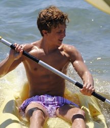 Internet boys 13 59e264af3d60b.jpg