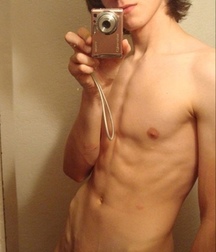 Uploaded by:larkyzz 5beb31d81353f.jpg