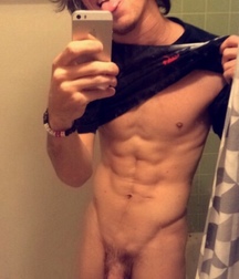 Uploaded by:larkyzz 5beb31e13d3a7.jpg