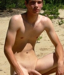Uploaded by:larkyzz 5bf19b37a949b.jpg