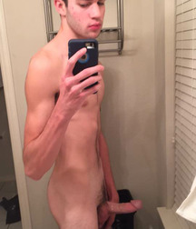 A World Of Selfie 5bf5d69f49d65.jpg
