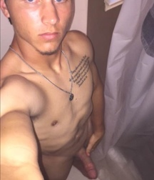 A World Of Selfie 5bf5d71c31042.jpg