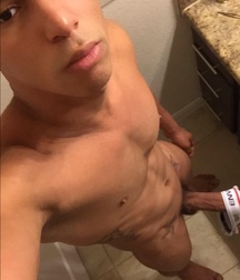 A World Of Selfie 5bf5d7293414a.jpg