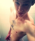 A World Of Selfie 3  5bf690903d862.jpg